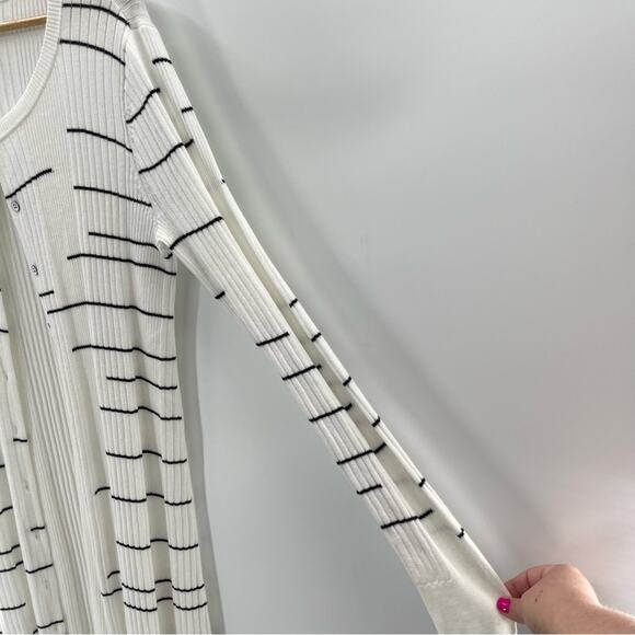 Cabi #5638 Dashes Ribbed White Black Stripe Cardigan Duster Sweater Size Medium - Picture 7 of 12